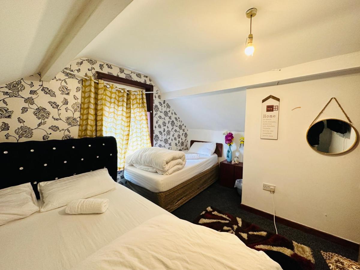 Unique Private Rooms Bolton Dış mekan fotoğraf